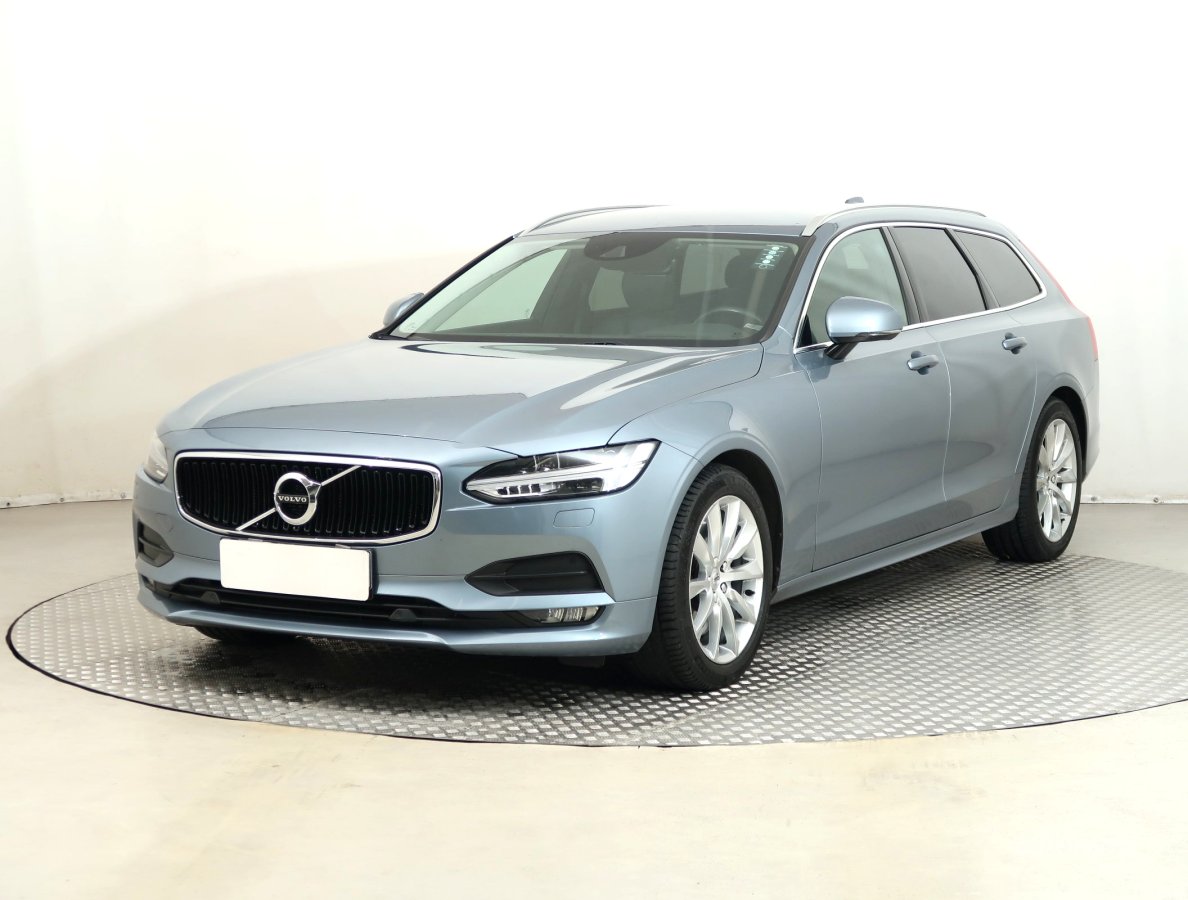 Volvo V90, 2018 - pohled č. 3