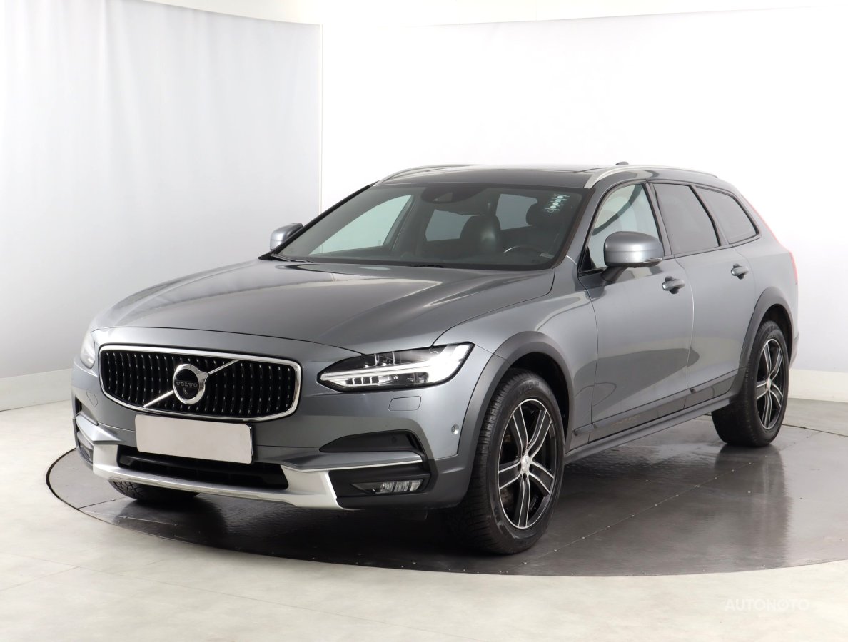 Volvo V90, 2017 - pohled č. 3