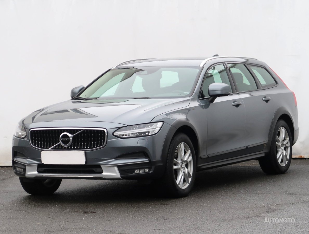 Volvo V90, 2019 - pohled č. 3