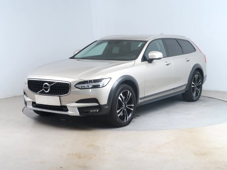 Volvo V90, 2017 - pohled č. 3