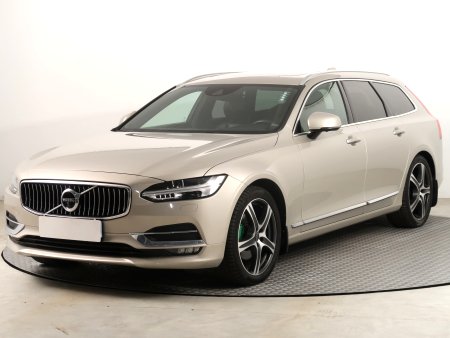 Volvo V90, 2016 - pohled č. 3