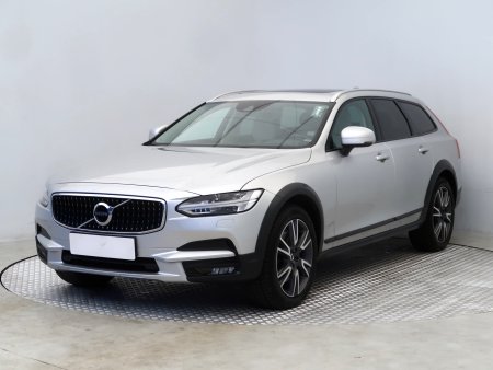 Volvo V90, 2018 - pohled č. 3