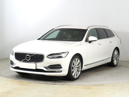 Volvo V90, 2017 - pohled č. 3