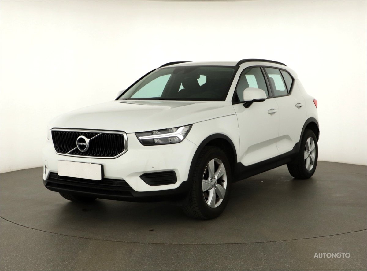 Volvo XC40, 2021 - pohled č. 3