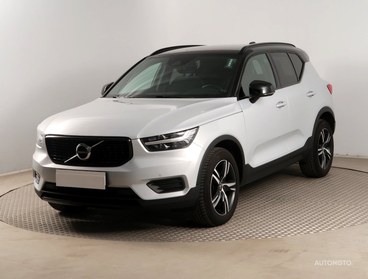 Volvo XC40, 2021 - pohled č. 3