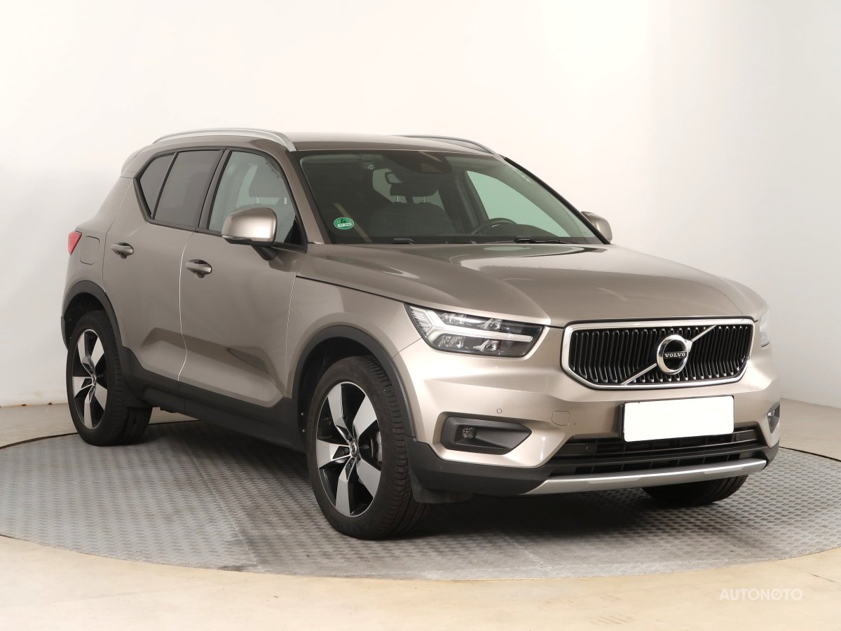 Volvo XC40, 2021 - celkový pohled