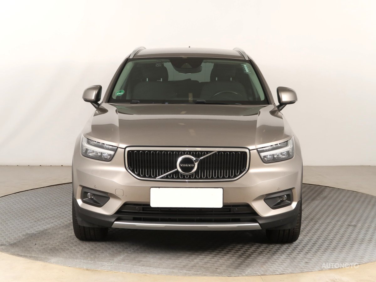 Volvo XC40, 2021 - pohled č. 2