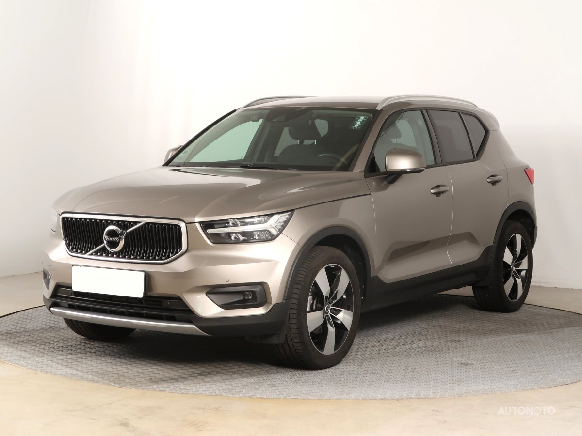 Volvo XC40, 2021 - pohled č. 3