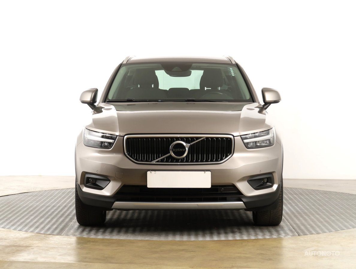 Volvo XC40, 2020 - pohled č. 2