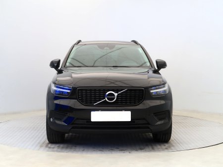 Volvo XC40, 2021 - pohled č. 2