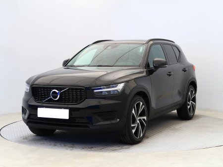 Volvo XC40, 2021 - pohled č. 3