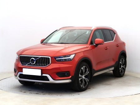 Volvo XC40, 2020 - pohled č. 3