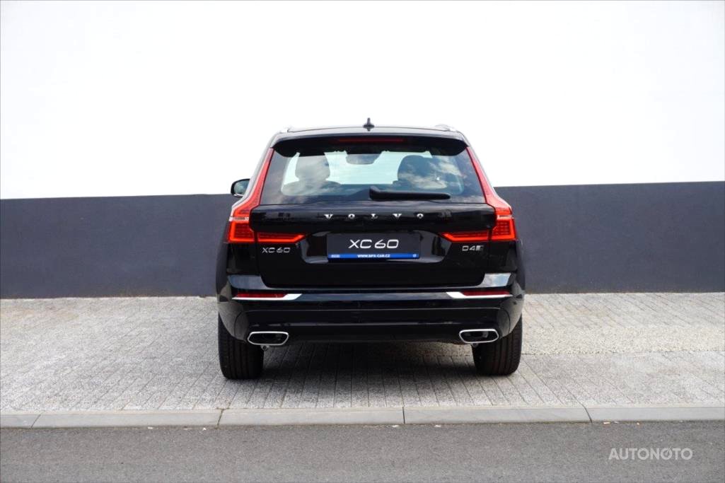 Volvo XC60, 2018 - pohled č. 6