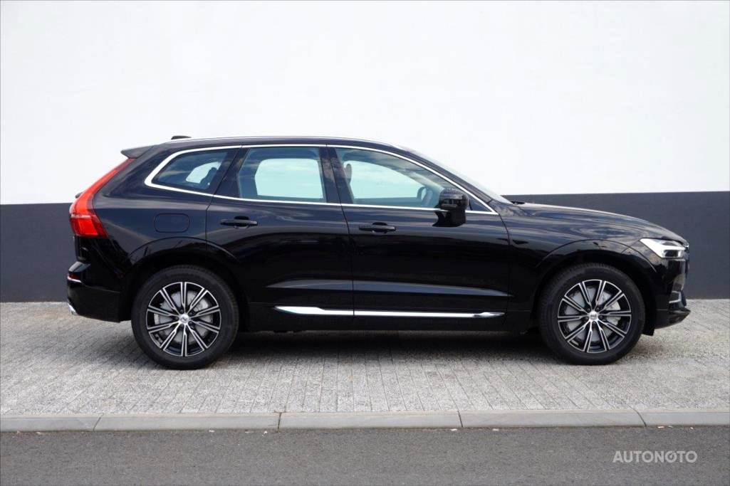 Volvo XC60, 2018 - pohled č. 8