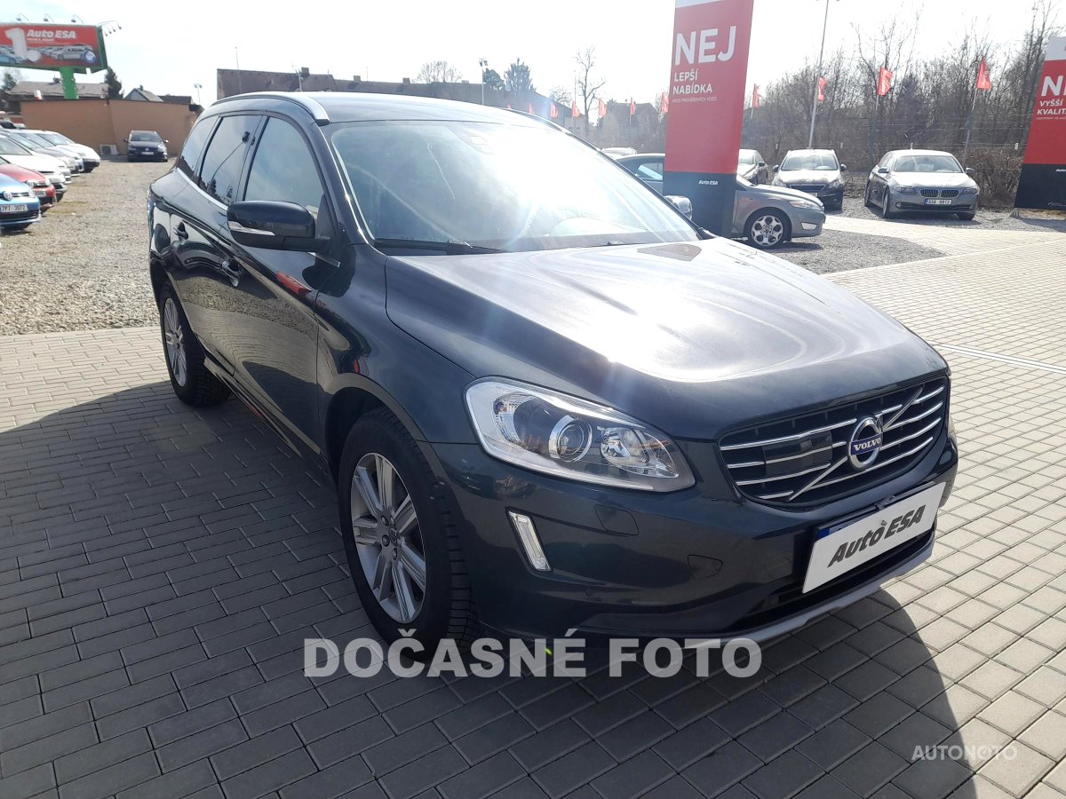 Volvo XC60, 2017 - celkový pohled