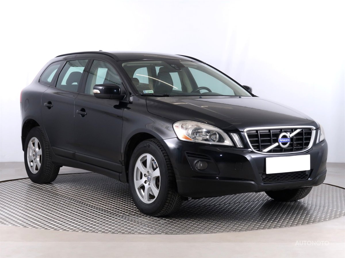 Volvo XC60, 2010 - celkový pohled