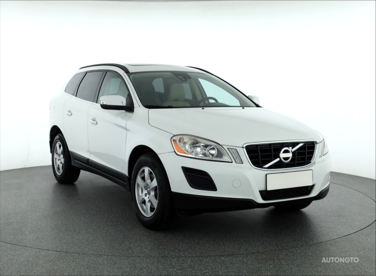 Volvo XC60, 2011 - celkový pohled