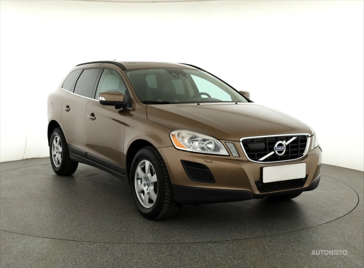 Volvo XC60, 2011 - celkový pohled