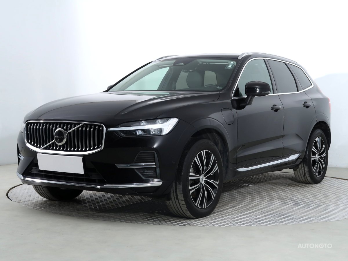 Volvo XC60, 2021 - pohled č. 3