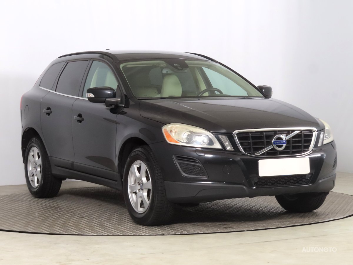 Volvo XC60, 2012 - celkový pohled