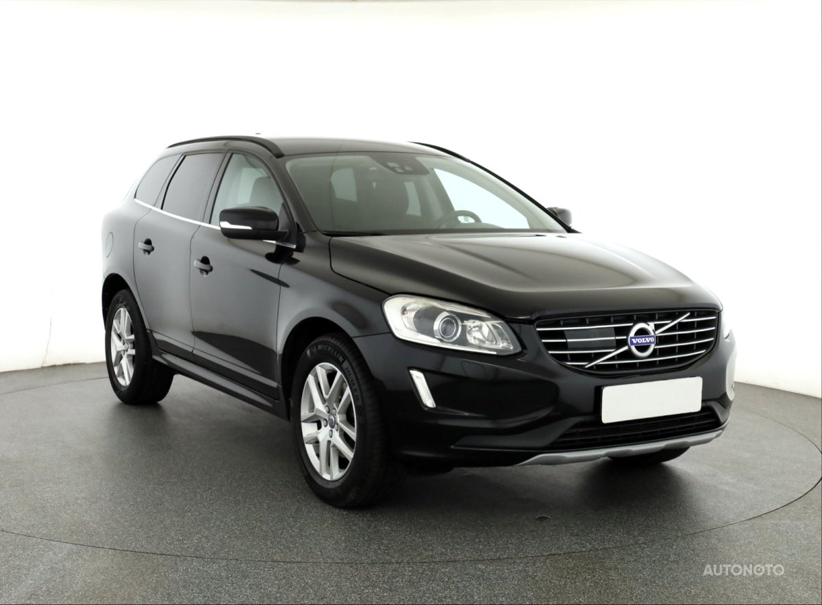 Volvo XC60, 2018 - celkový pohled