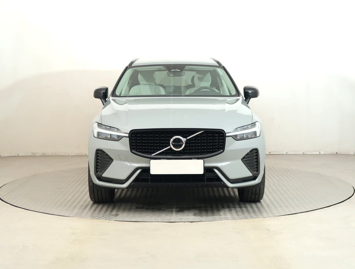Volvo XC60, 2024 - pohled č. 2