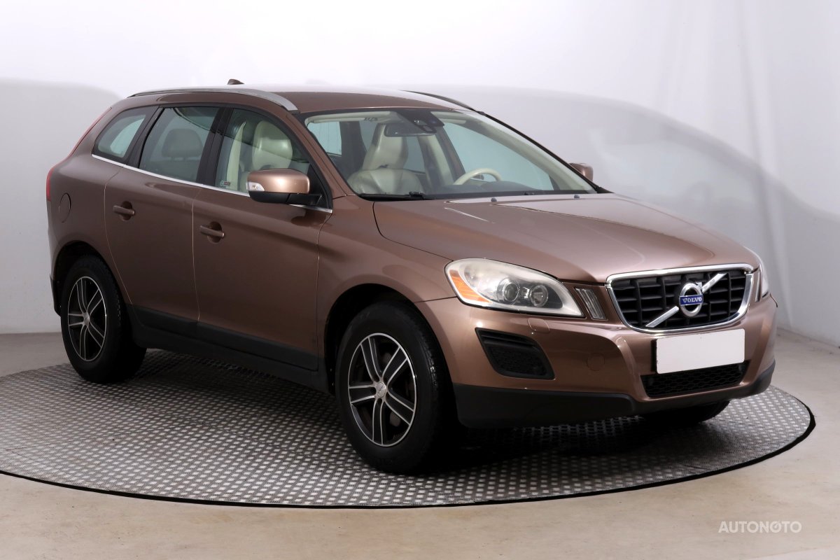 Volvo XC60, 2010 - celkový pohled
