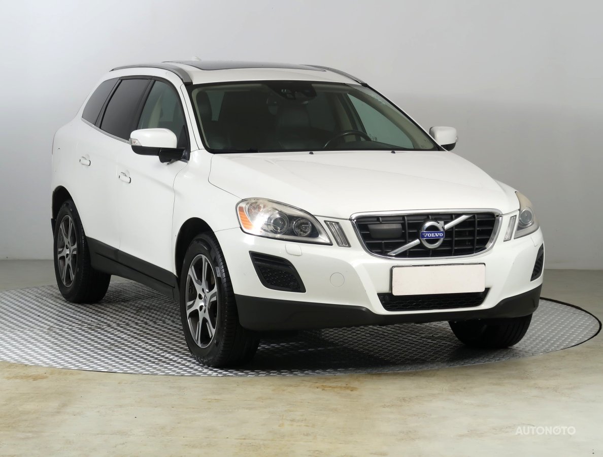 Volvo XC60, 2011 - celkový pohled
