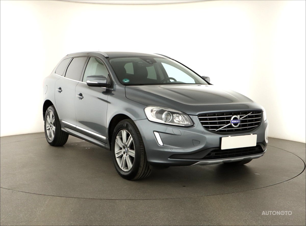 Volvo XC60, 2018 - celkový pohled