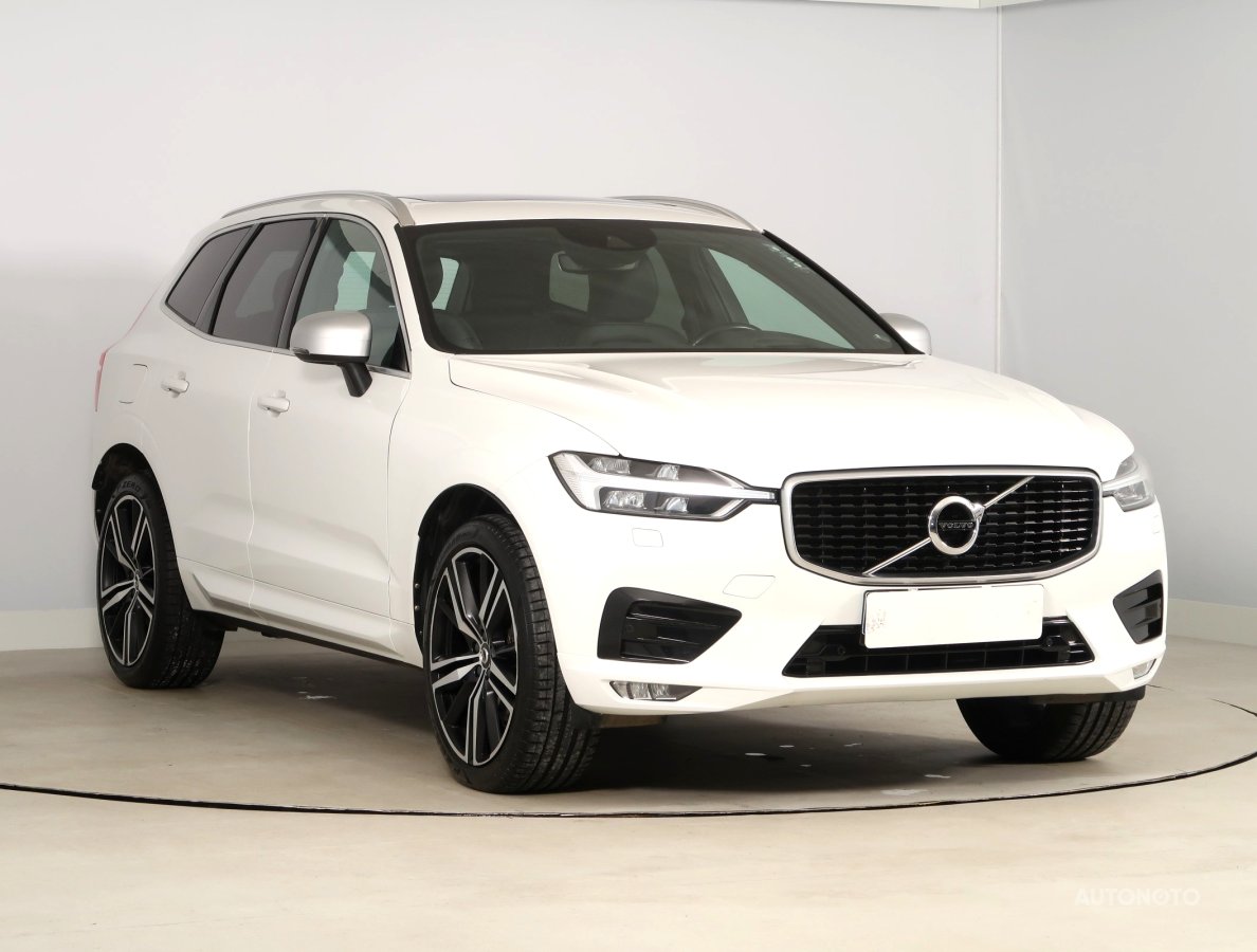 Volvo XC60, 2018 - celkový pohled