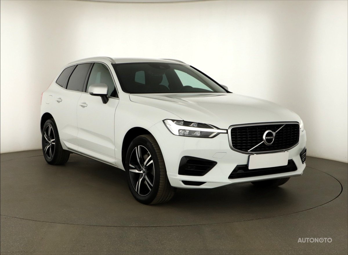 Volvo XC60, 2018 - celkový pohled