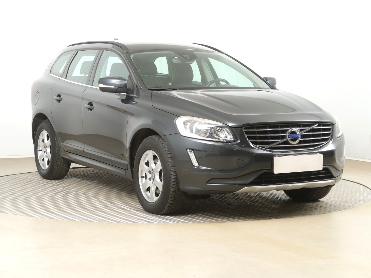 Volvo XC60, 2016 - celkový pohled