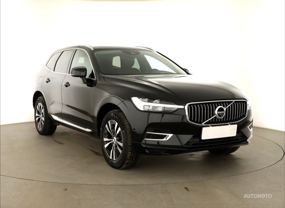 Volvo XC60, 2021 - celkový pohled