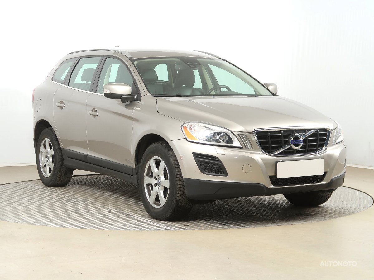 Volvo XC60, 2011 - celkový pohled
