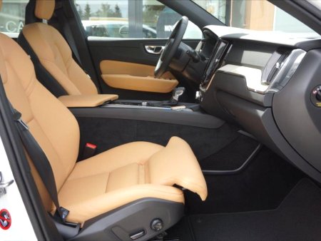 Volvo XC60, 2018 - pohled č. 10