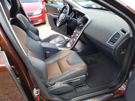 Volvo XC60, 2016 - pohled č. 10