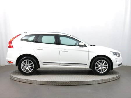 Volvo XC60, 2016 - pohled č. 8