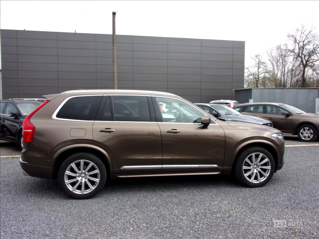Volvo XC90, 2015 - pohled č. 4