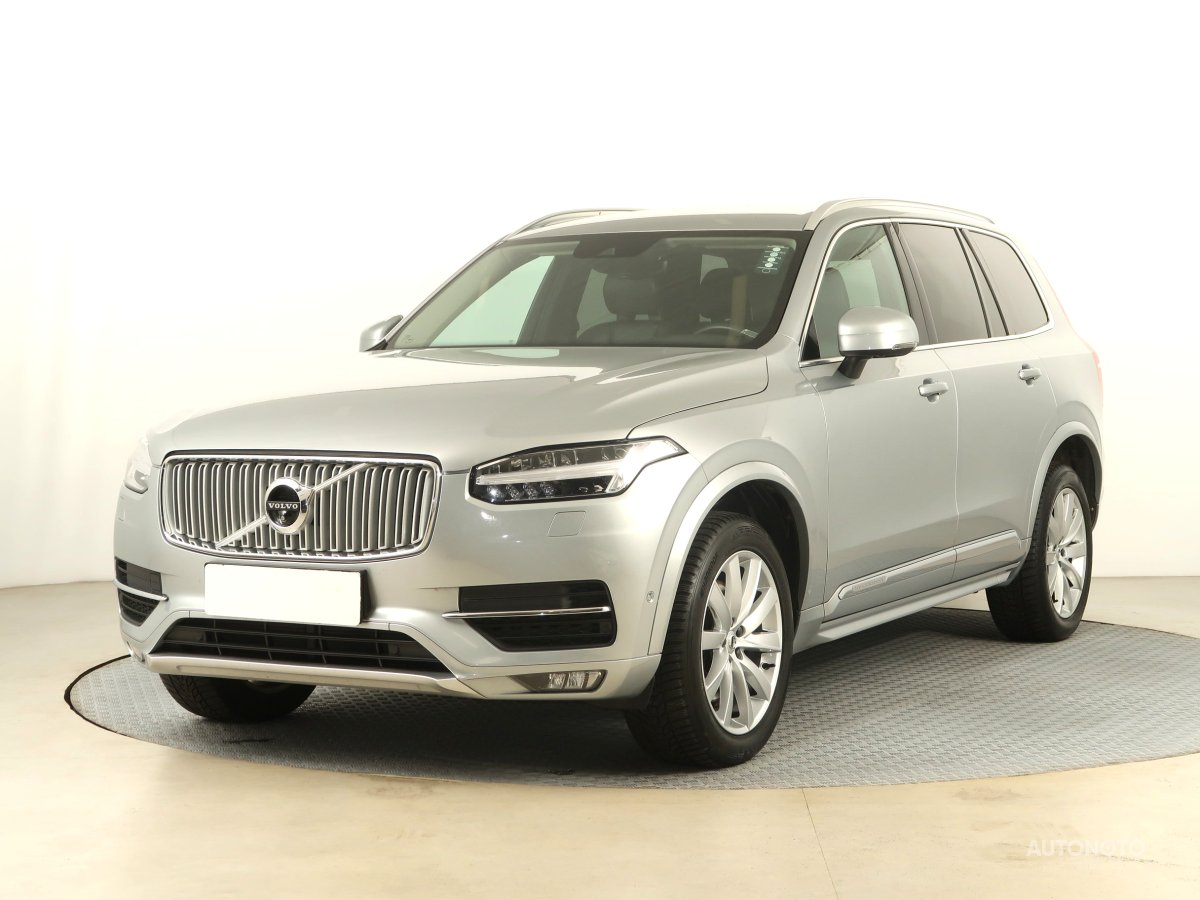 Volvo XC90, 2017 - pohled č. 3