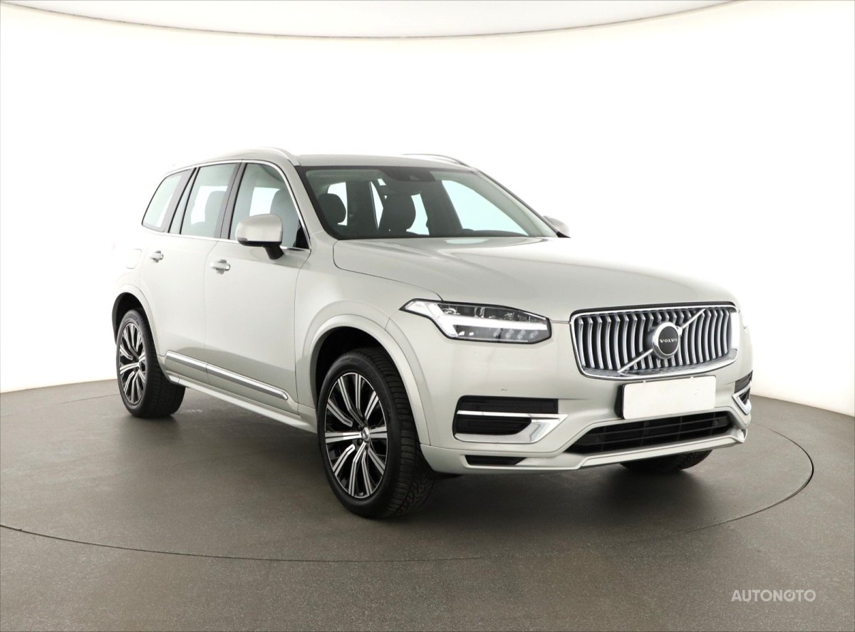 Volvo XC90, 2022 - celkový pohled