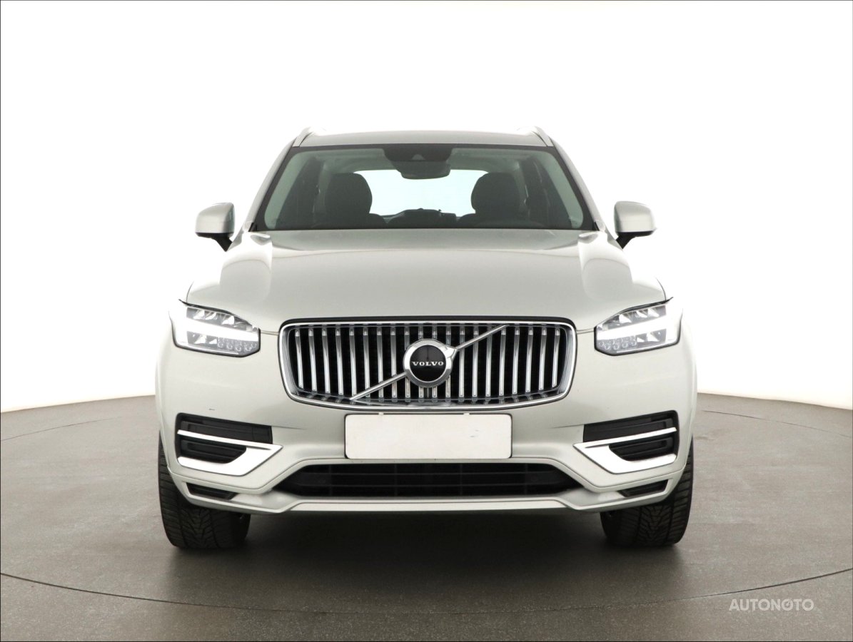 Volvo XC90, 2022 - pohled č. 2