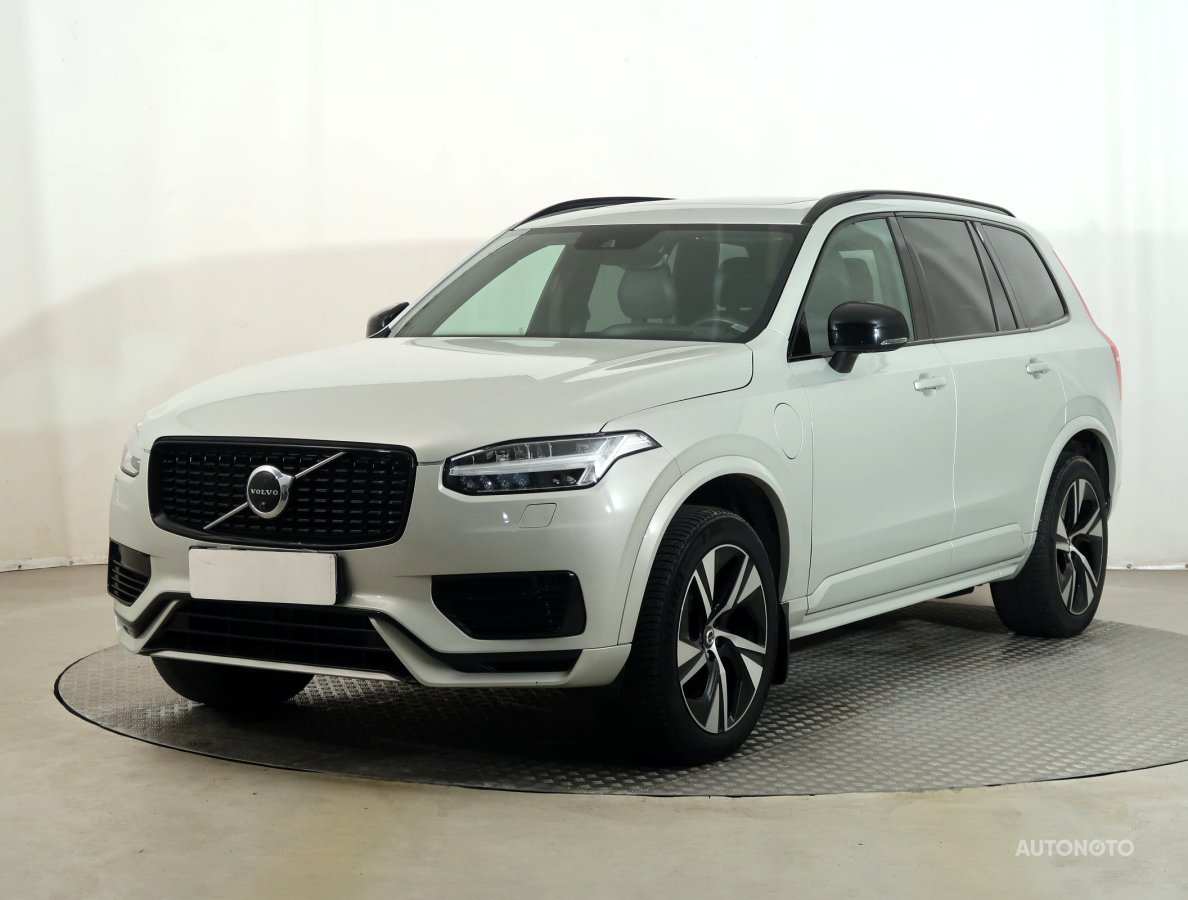 Volvo XC90, 2021 - pohled č. 3