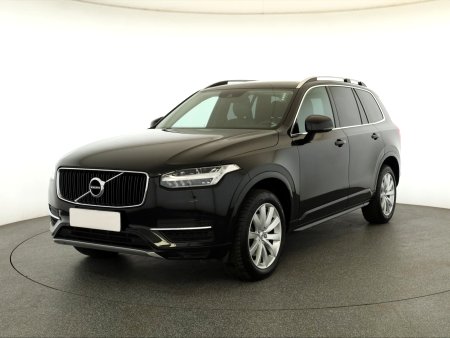 Volvo XC90, 2018 - pohled č. 3