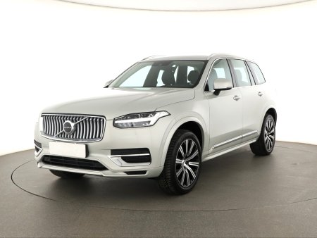 Volvo XC90, 2022 - pohled č. 3