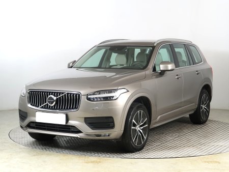 Volvo XC90, 2021 - pohled č. 3
