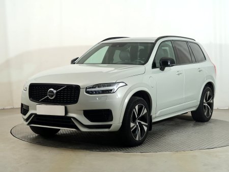 Volvo XC90, 2021 - pohled č. 3